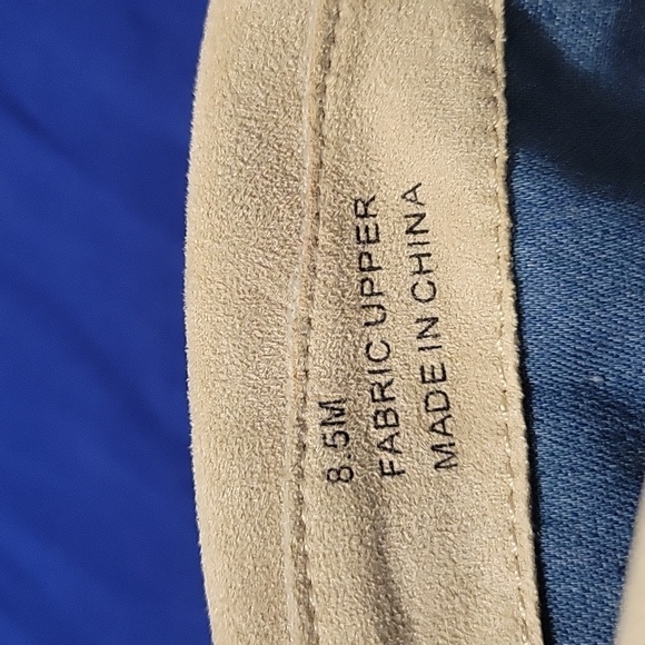 Cute Stone Colored Suede-like Boots with Knot Accents on the backs--size 8.5 - Picture 4 of 8